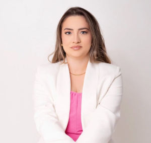 ADVOGADA ALINE ROMAN